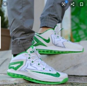 Nike Mens Lebron XI Easter